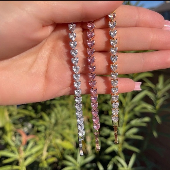 Pink tennis heart bracelet 7.5 inches - Picture 3 of 4